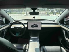 Tesla Model Y Rear-Wheel Drive - ფოტო 4