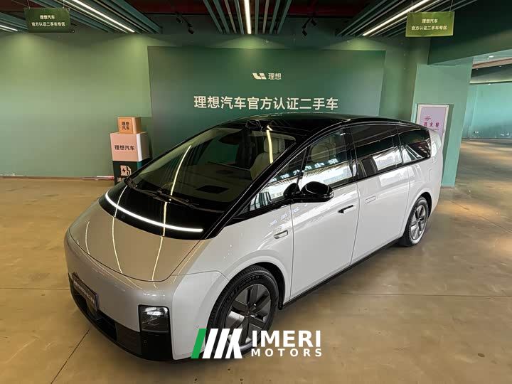 Li Auto Li Xiang MEGA Ultra