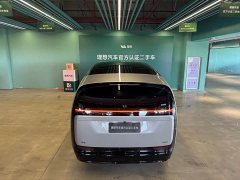 Li Auto Li Xiang MEGA Ultra - ფოტო 3