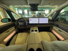 Li Auto Li Xiang MEGA Ultra - ფოტო 9