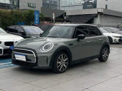 BMW MINI 1.5T COOPER Artist - ფოტო 1