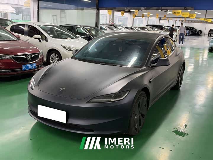Tesla Model 3 Rear-Wheel Drive