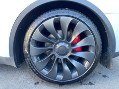 Tesla Model Y High Performance All-Wheel Drive - photo 17