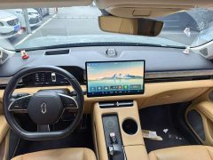 AITO M5 Extended Range AWD Performance - фото 10