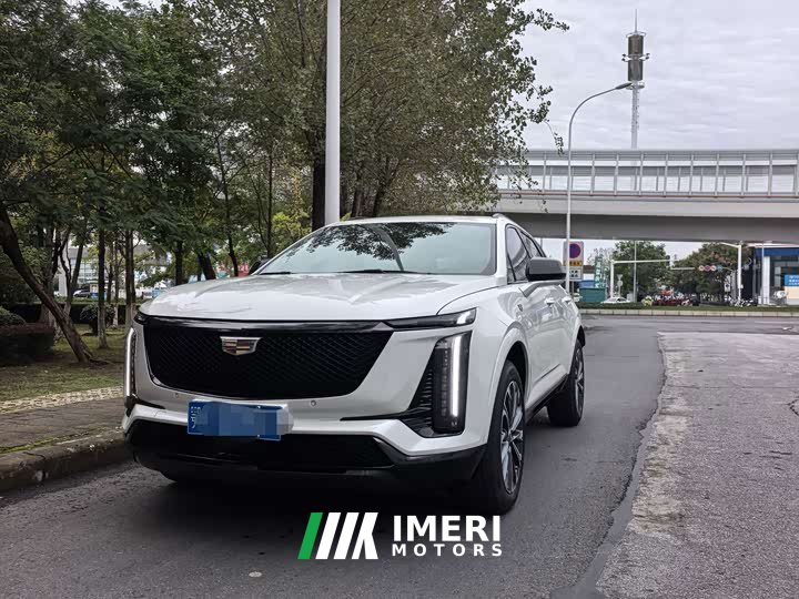 Cadillac XT5 2.0T Luxury - ავტომობილი ჩინეთიდან