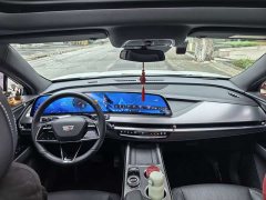 Cadillac XT5 2.0T Luxury - ფოტო 9