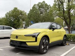 Volvo EX30 Rear-Wheel Drive Extended Range Ultra - photo 1