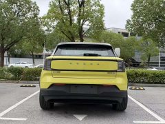 Volvo EX30 Rear-Wheel Drive Extended Range Ultra - photo 8