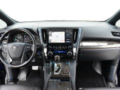 Toyota Vellfire Crown Hybrid 2.5L HV Premium Edition - фото 9