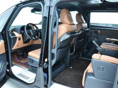 Toyota Vellfire Crown Hybrid 2.5L Executive Premier Edition - photo 19