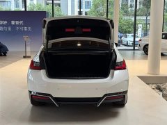 BMW i3 eDrive 35 L - ფოტო 10