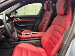 Porsche Taycan - ფოტო 11