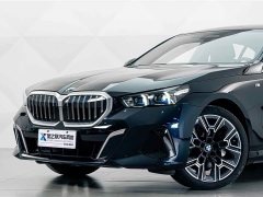 BMW 5 Series 530Li Luxury M Sport Package - фото 3