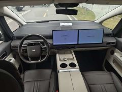 Li Auto Li Xiang MEGA Ultra - ფოტო 6