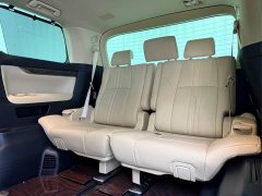 Toyota Alphard Hybrid 2.5L Premium Gold Edition - фото 7