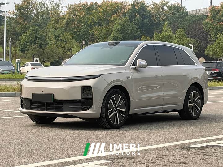 Li Auto L6 Max - ავტომობილი ჩინეთიდან