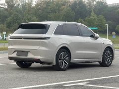 Li Auto L6 Max - ფოტო 4