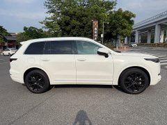 Li Auto ONE Extended Range 6-Seater - ფოტო 4