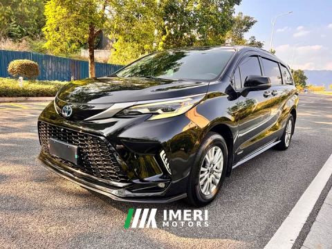 2022 Toyota Sienna 2.5L Hybrid Luxury