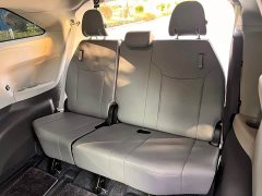 Toyota Sienna 2.5L Hybrid Luxury - ფოტო 15