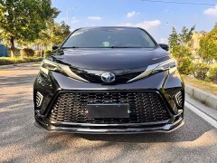 Toyota Sienna 2.5L Hybrid Luxury - ფოტო 2