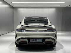 Xiaomi SU7 Four-Wheel Drive Max Edition - photo 5