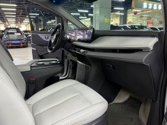 Buick GL8 Luzun Respect Edition - ფოტო 16