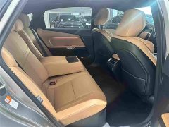 Lexus ES 300h - ფოტო 14