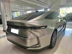 Lexus ES 300h - ფოტო 18
