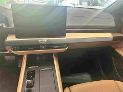 Lexus ES 300h - ფოტო 8