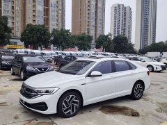 Volkswagen Jetta 200TSI Edition - ფოტო 1