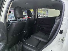 Honda Vezel 220 TURBO CVT Elite - ფოტო 11