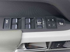 Land Rover Defender 110 P400 Dark Edition - ფოტო 17