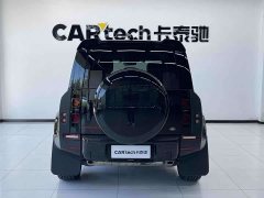 Land Rover Defender 110 P400 Dark Edition - ფოტო 3