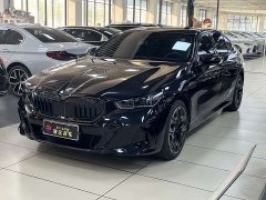BMW 5 Series 530Li Luxury M Sport Package - ფოტო 1