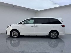 Buick GL8 Land Business Class Comfort Edition - ფოტო 18