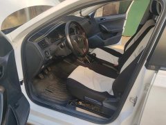 Volkswagen Santana 1.5L Manual Trendy Edition National V Emission Standard - ფოტო 9