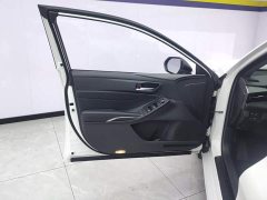 Toyota Avalon Hybrid 2.5L Luxury National VI - фото 7