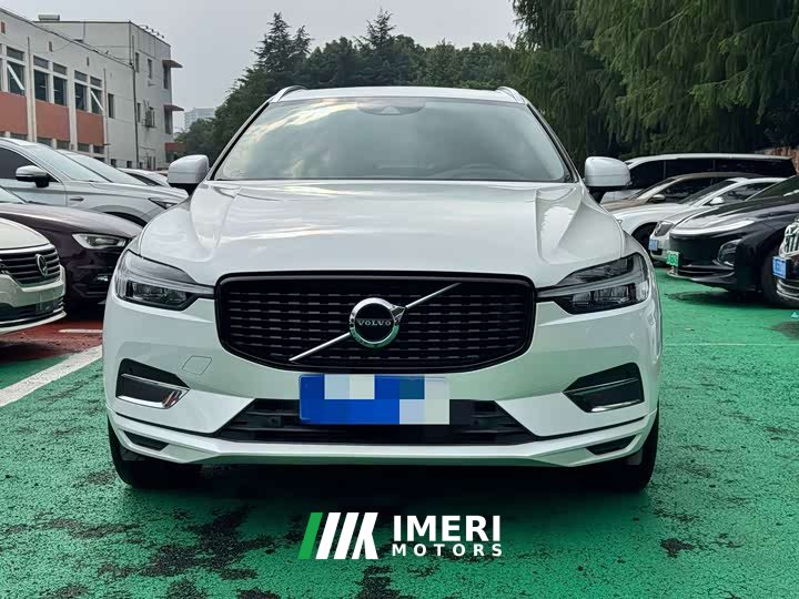 Volvo XC60 T4 Smart Luxury Edition - ავტომობილი ჩინეთიდან