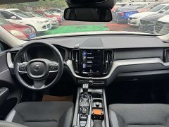 Volvo XC60 T4 Smart Luxury Edition - ფოტო 5