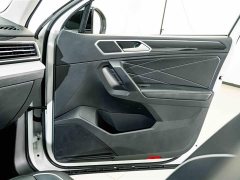Volkswagen Tiguan L Outstanding Edition 300TSI Automatic FWD Dragon Ascendant Version - photo 15