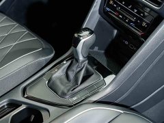 Volkswagen Tiguan L Outstanding Edition 300TSI Automatic FWD Dragon Ascendant Version - photo 18