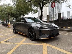 Changan UNI-V 1.5T Premium Sport - ფოტო 3
