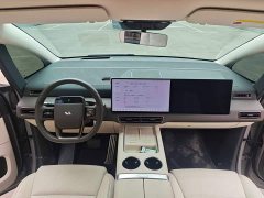 Li Auto Li Xiang MEGA Ultra - ფოტო 8