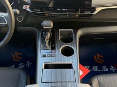 Toyota Sienna 2.5L Hybrid AWD Premium - ფოტო 13
