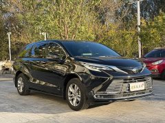 Toyota Sienna 2.5L Hybrid AWD Premium - ფოტო 3