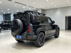 Land Rover Defender Facelift 110 3.0T P400 Dark Edition - photo 7