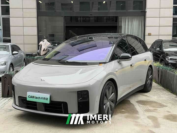 Li Auto i8 Standard Edition - автомобиль из Китая