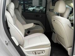 Li Auto i8 Standard Edition - фото 6