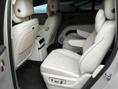 Li Auto i8 Standard Edition - фото 9